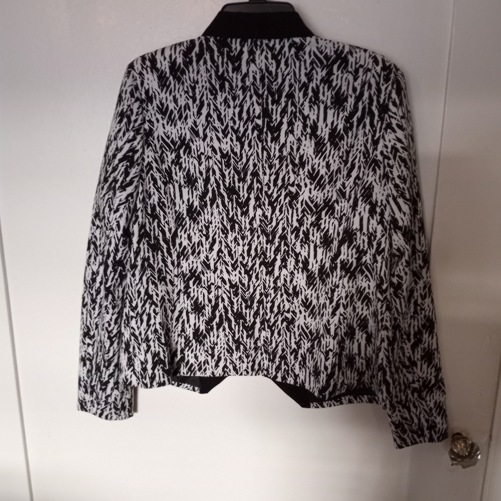 Jacket - Picture 2 of 2